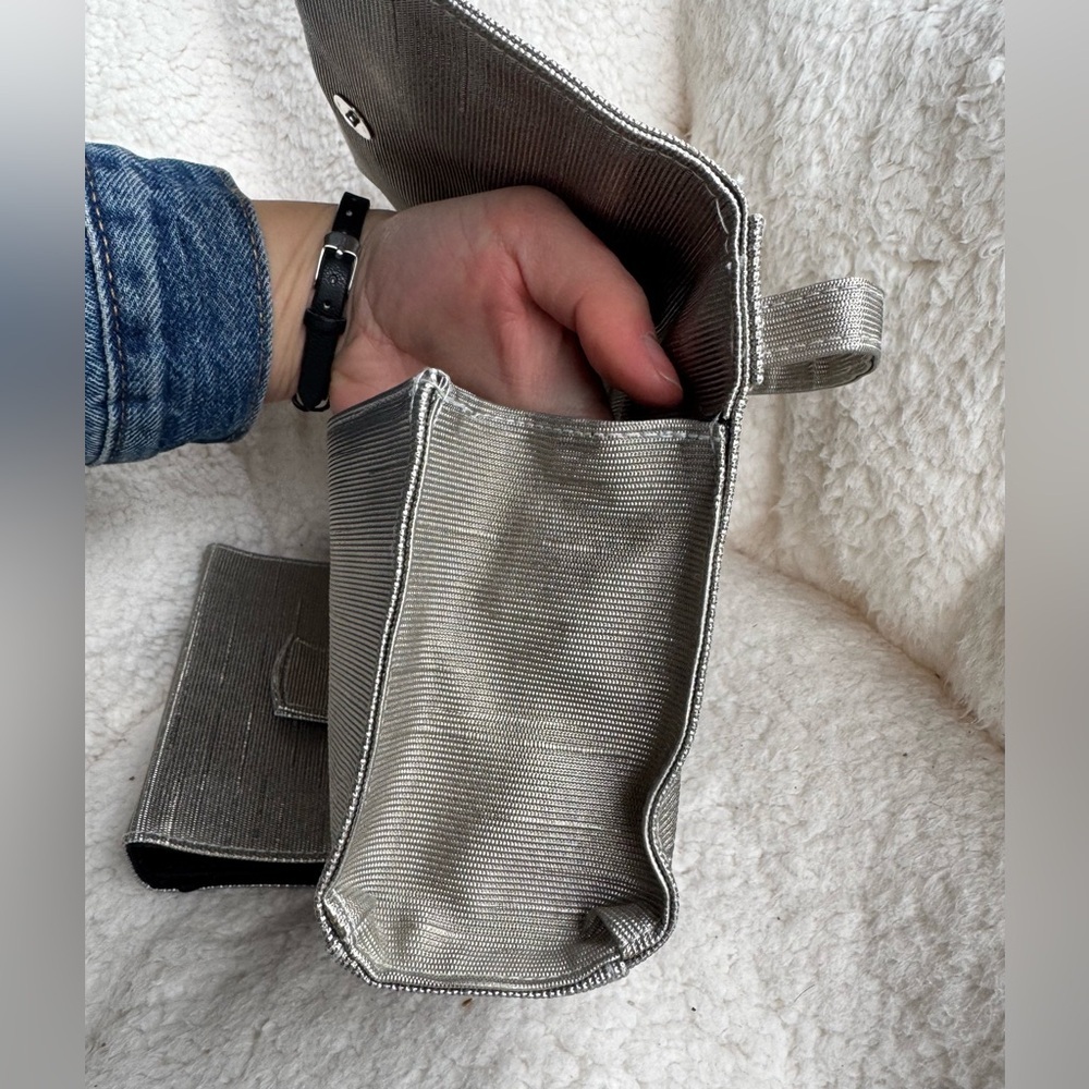 Lancome Silver Makeup / Cosmetics Bag / Mirrored Insert - Picture 5 of 12